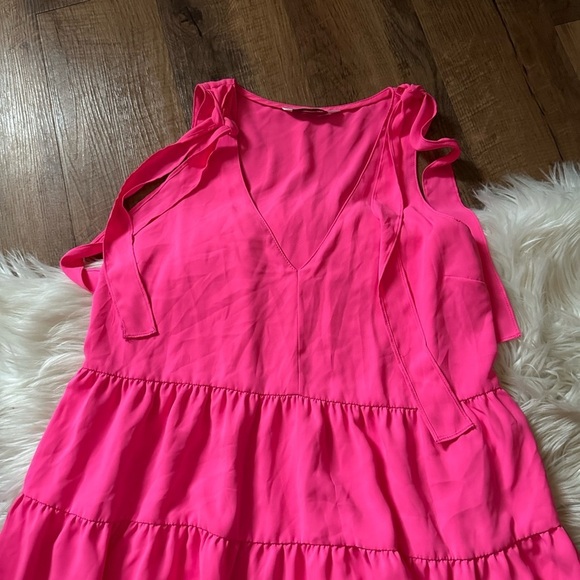 AMANDA UPRICHARD Pruitt Mini Dress In Hot Pink - Picture 4 of 5